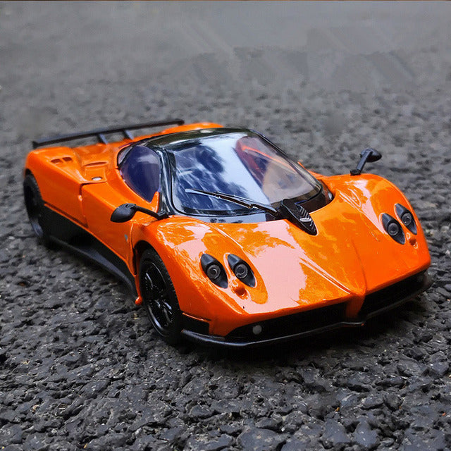 Pagani Zonda F / Huayra Alloy Sports Car Model 1:24 Scale