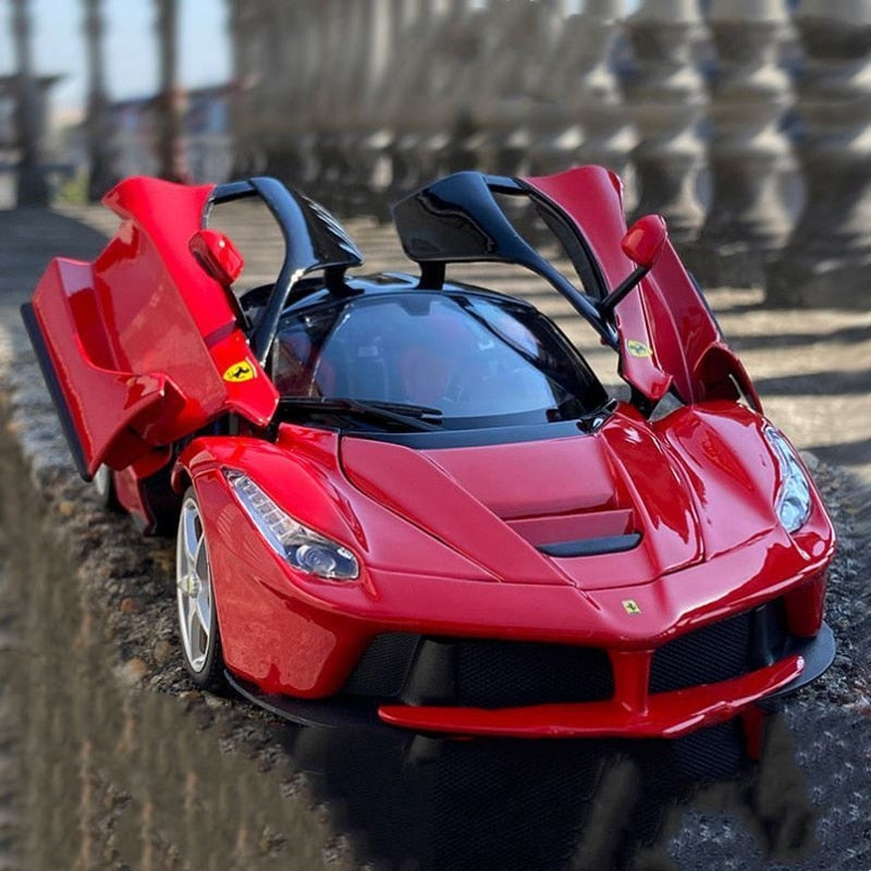 Ferrari Laferrari Alloy Sports Car Model 1:32 Scale