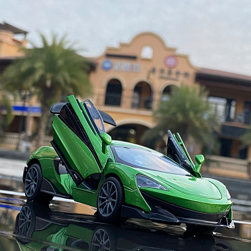 McLaren 600LT Alloy Sports Car 1:32 Scale