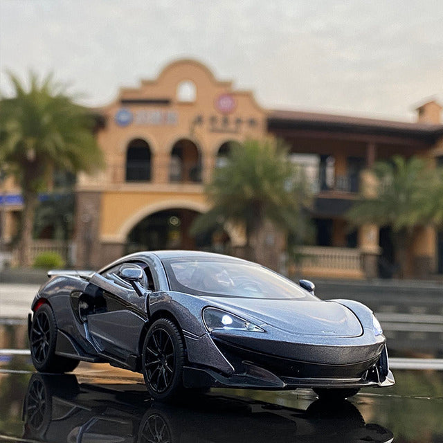 McLaren 600LT Alloy Sports Car 1:32 Scale